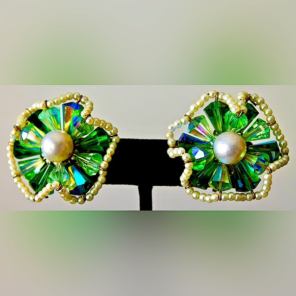 VENDOME EARRINGS CLIP VINTAGE PERIDOT & FERN AURORA BOREALIS CRYSTAL CONE PEARLS - Picture 4 of 8